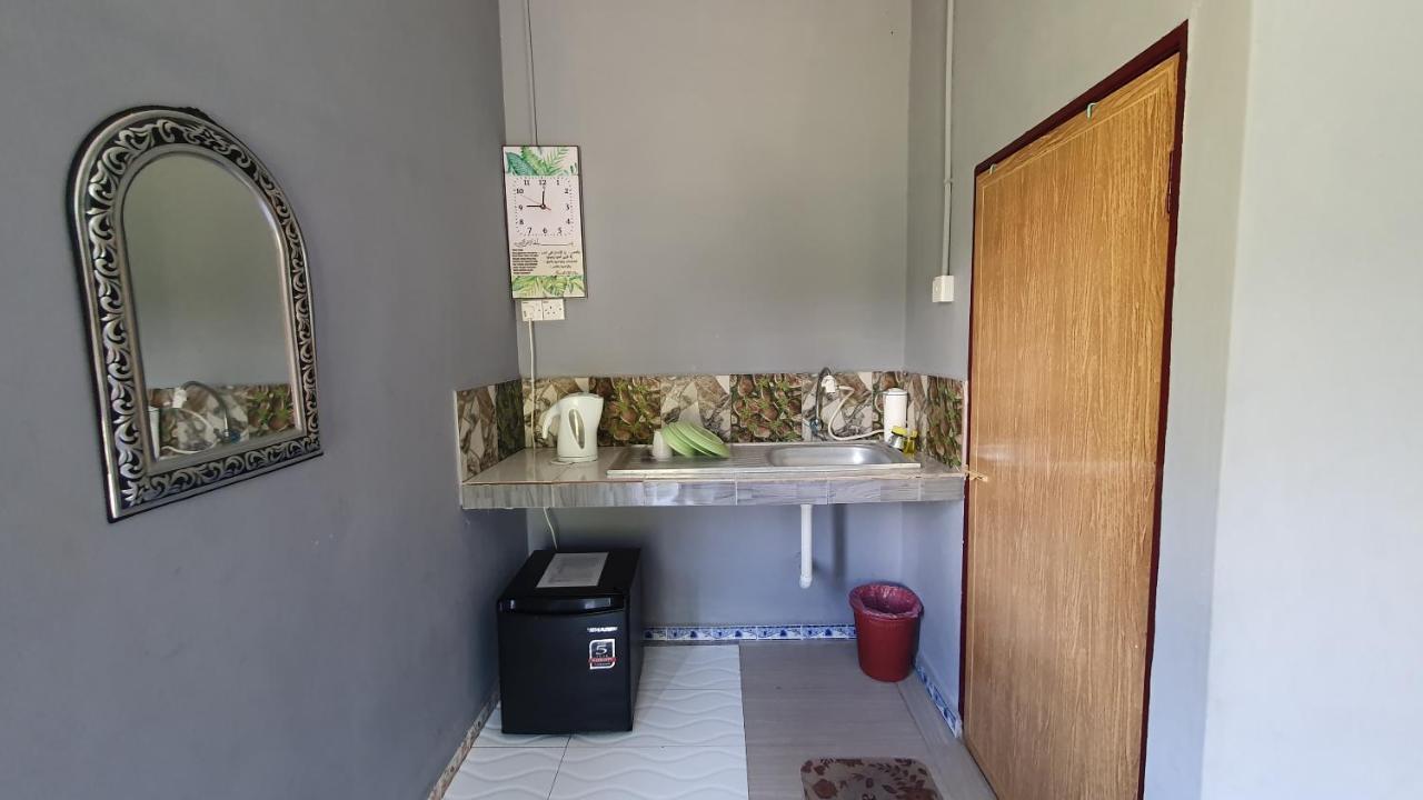 Chalet Kampong Semawar Kuala Kangsar Exteriör bild