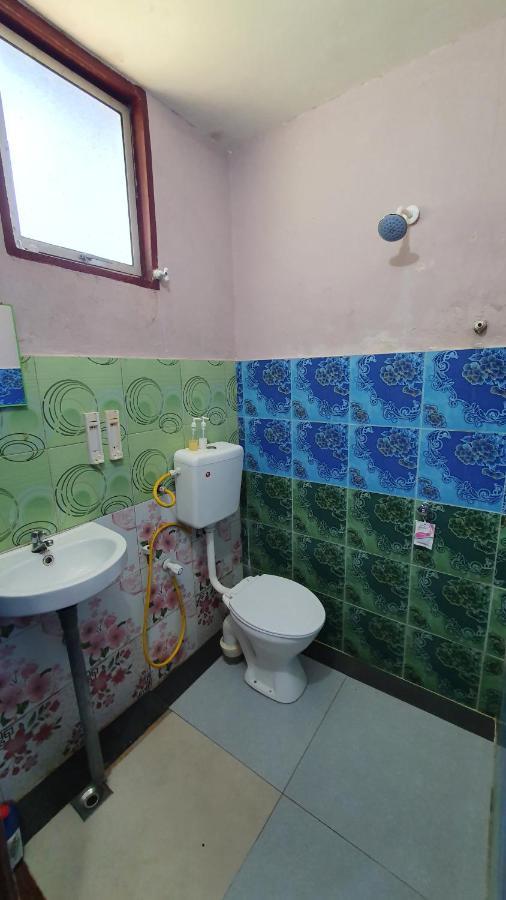 Chalet Kampong Semawar Kuala Kangsar Exteriör bild