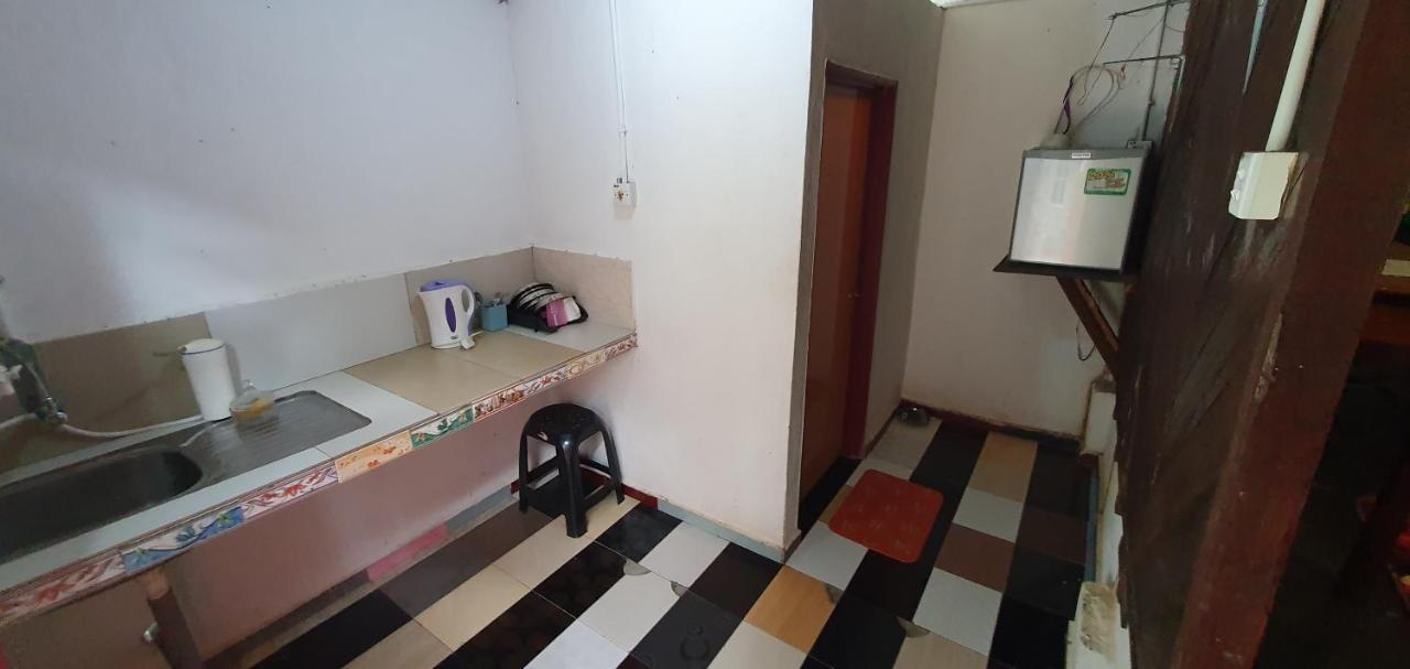 Chalet Kampong Semawar Kuala Kangsar Exteriör bild