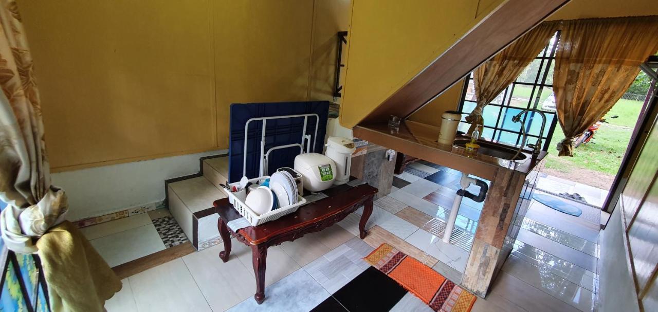 Chalet Kampong Semawar Kuala Kangsar Exteriör bild