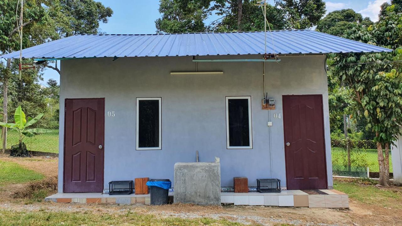 Chalet Kampong Semawar Kuala Kangsar Exteriör bild