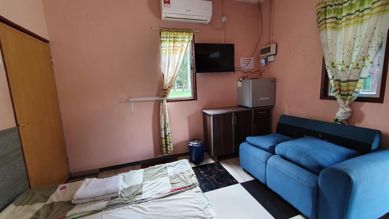 Chalet Kampong Semawar Kuala Kangsar Exteriör bild