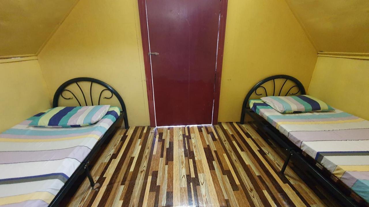 Chalet Kampong Semawar Kuala Kangsar Exteriör bild