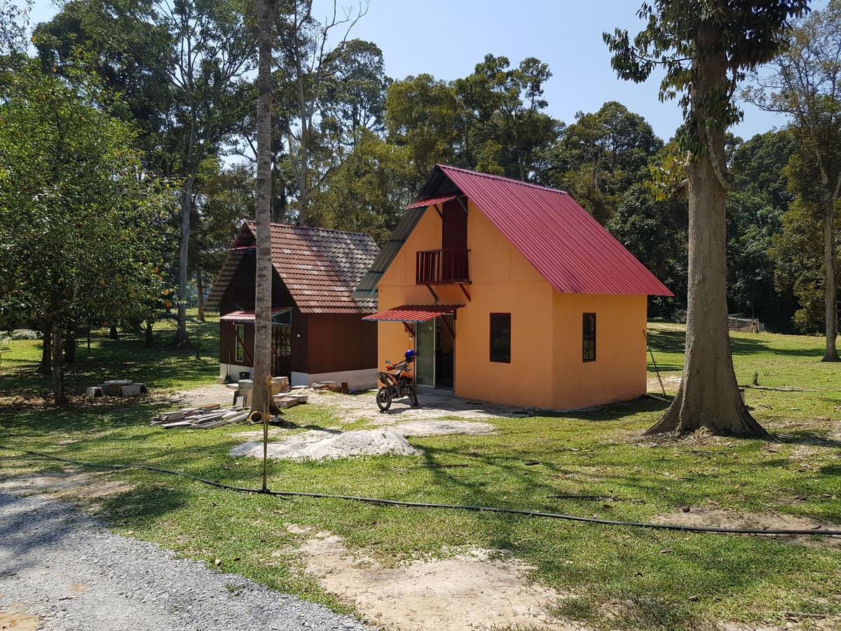 Chalet Kampong Semawar Kuala Kangsar Exteriör bild